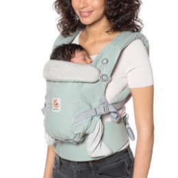 L Ergobaby Adapt Notre Avis Sur Le Nouveau Porte Bebe Ergobaby