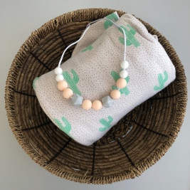 Love And Carry Peach Padded breast-feeding and carrying, silicone
